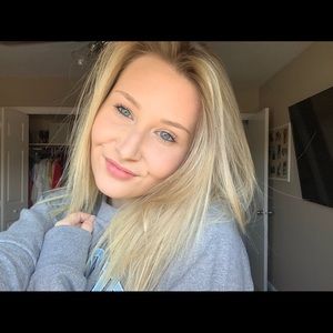 Meet your Posher, Kari